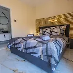 Relax 4*